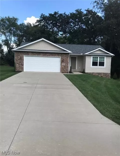 5063 Gola Dr, Wooster, OH 44691