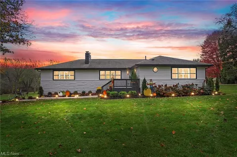 212 Waterside Dr, Medina, OH 44256