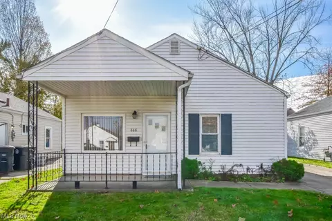 888 Clifford Ave, Akron, OH 44306