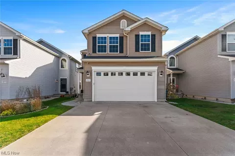 4563 Blush Ct, Lorain, OH 44053