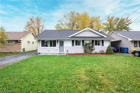 4171 Brockley Ave, Sheffield Lake, OH 44054