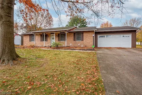 10623 Charney Ave NW, Uniontown, OH 44685