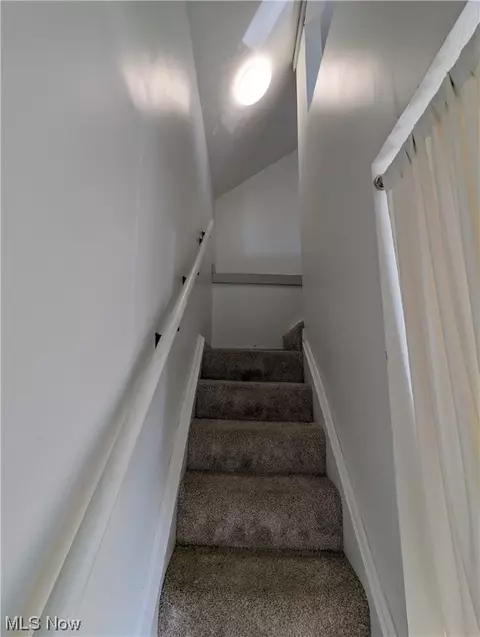 106 Elm St, Creston, OH 44217 photo 7