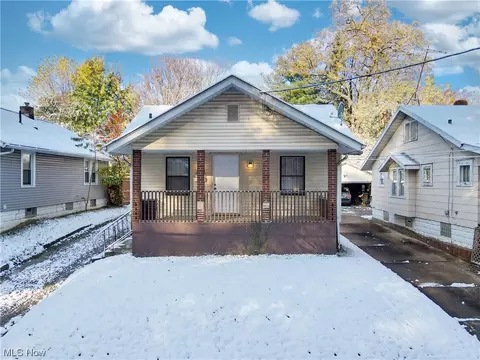 1394 Brandon Ave, Akron, OH 44305