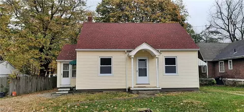 1295 Brittain Rd, Akron, OH 44310