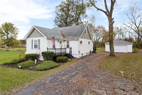 6011 Lake Rd, Medina, OH 44256