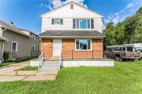 4646 E 147th St, Cleveland, OH 44128
