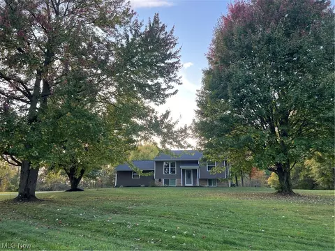 12001 Marlboro Ave, Alliance, OH 44601