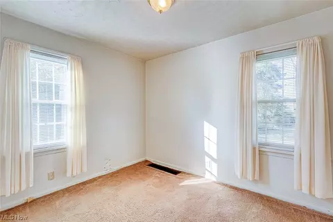 1541 Manor Ave NW, Canton, OH 44708 photo 10