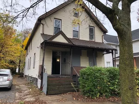 1108 E 71st St, Cleveland, OH 44103