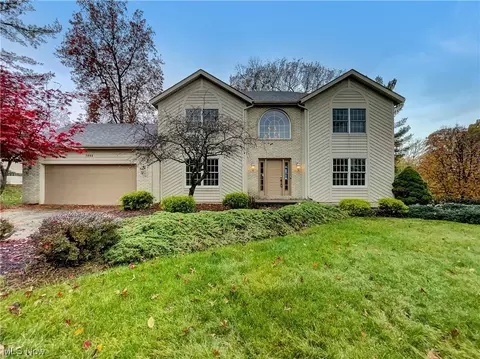 5000 Buttonbush Ln, North Royalton, OH 44133