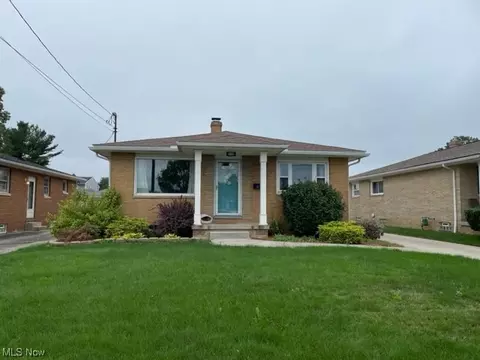 608 Ingalls Rd, Akron, OH 44312