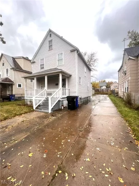 2154 W 96th St, Cleveland, OH 44102