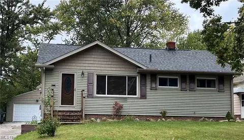 161 Talbot Dr, Bedford, OH 44146