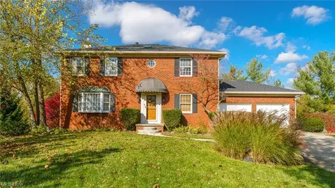 5196 Park Dr, Medina, OH 44256