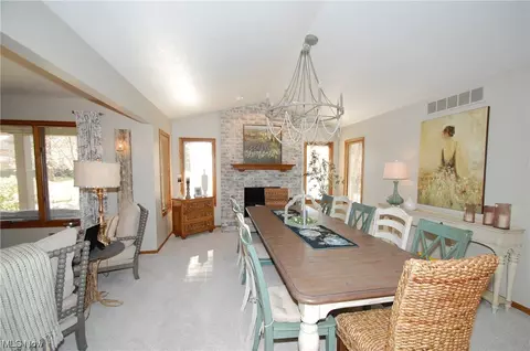 607 Silver Meadow Ln, Boardman, OH 44512 photo 7