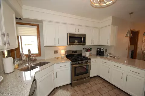 607 Silver Meadow Ln, Boardman, OH 44512 photo 11