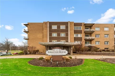22655 Chagrin Blvd #303, Beachwood, OH 44122