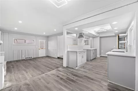 Kitchen - 256 E 255th St, Euclid, OH 44132 photo 1 of 1