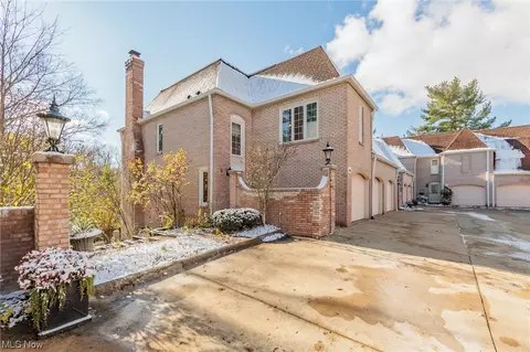4186 E Normandy Park Dr, Medina, OH 44256