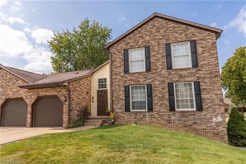 1838 Harbour Cir NW #14B, Canton, OH 44708