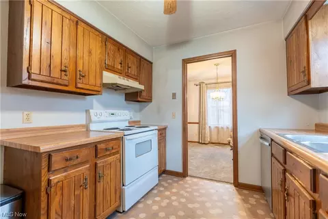 1838 Harbour Cir NW #14B, Canton, OH 44708 photo 15