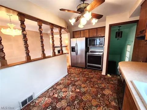 5262 Harmony Ln, Willoughby, OH 44094 photo 21
