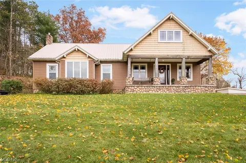 1004 Scio Rd SW, Carrollton, OH 44615