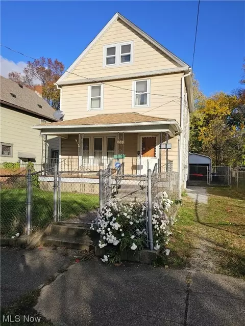 809 Beardsley St, Akron, OH 44311