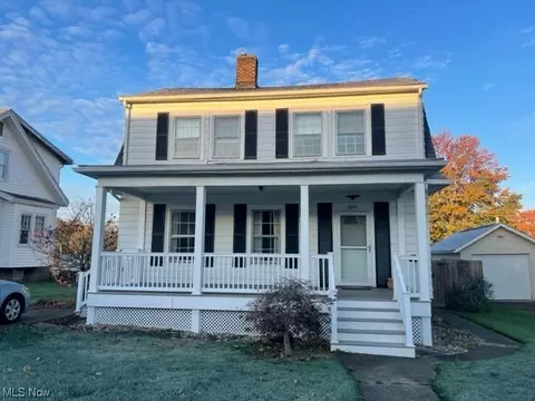 2023 N Myrtle Ave, Zanesville, OH 43701