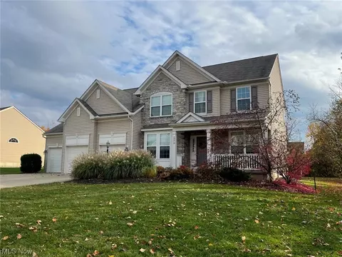 2974 Greenwich Ln, Brunswick, OH 44212