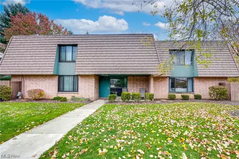 499 W Streetsboro St #B, Hudson, OH 44236