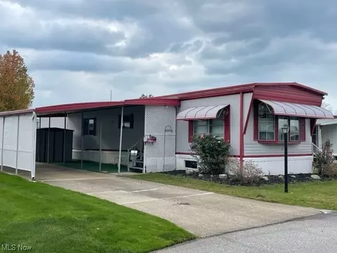 130 Cromwell Ave, Willoughby, OH 44094