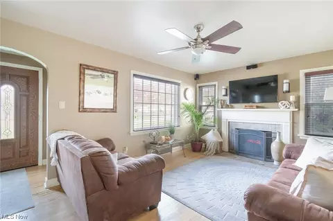 55 Woodview Ave, Boardman, OH 44512 photo 5