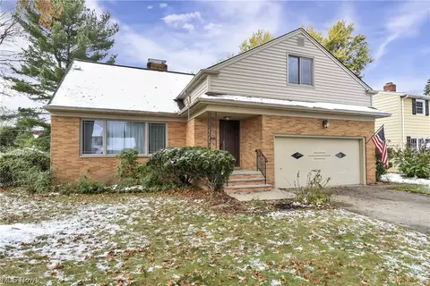 4512 W 225th St, Fairview Park, OH 44126