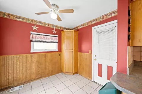 5602 Ackley Rd, Parma, OH 44129 photo 14