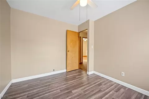 5602 Ackley Rd, Parma, OH 44129 photo 18
