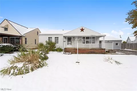 5602 Ackley Rd, Parma, OH 44129