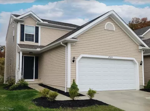 29099 Pembrooke Blvd, Olmsted Twp, OH 44138