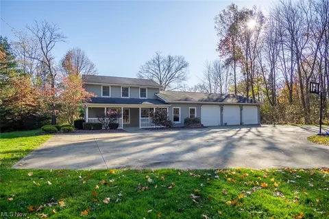 433 N Raccoon Rd, Youngstown, OH 44515