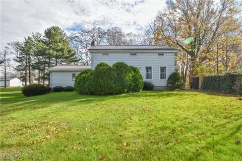 2336 Greenville Rd NE, Cortland, OH 44410