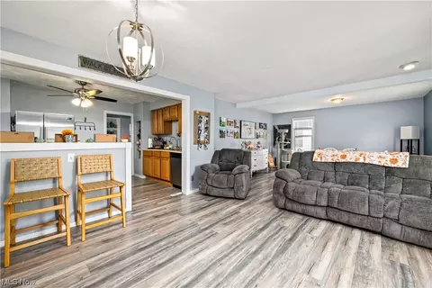 2221 E 35th St, Lorain, OH 44055 photo 21