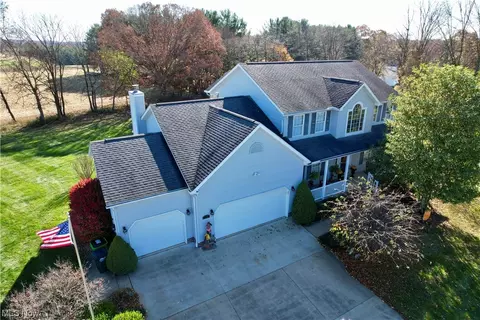 376 Foxbury Dr SW, Carrollton, OH 44615