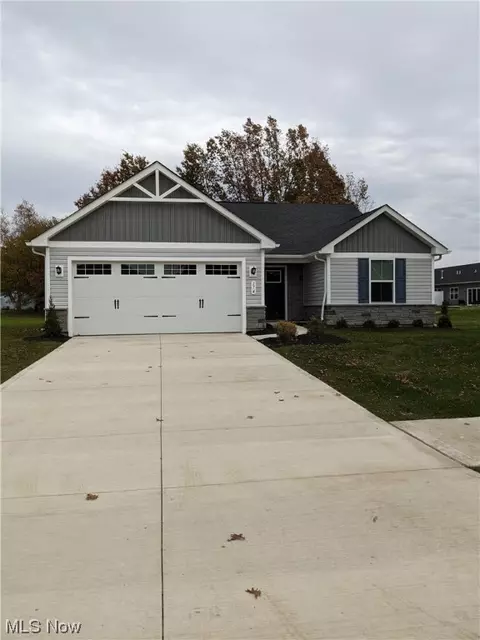 174 W Spring Dr, Elyria, OH 44035