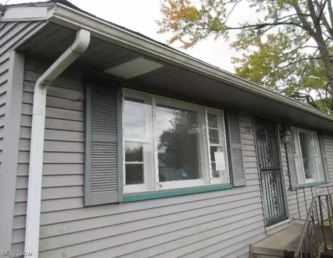 22 Uhler Ave, Akron, OH 44310