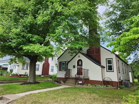 629 23rd St NW, Canton, OH 44709