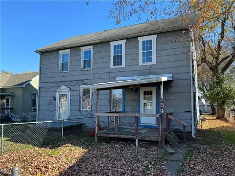 252 Gray St, Zanesville, OH 43701