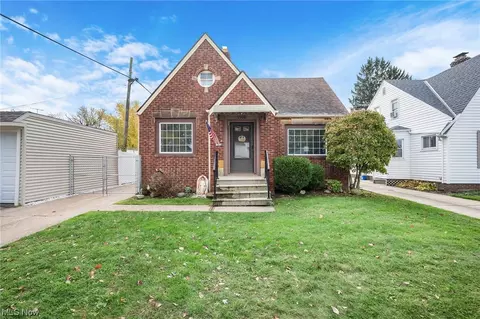 14213 Montrose Ave, Cleveland, OH 44111
