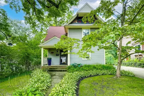 504 Fairchild Ave, Kent, OH 44240