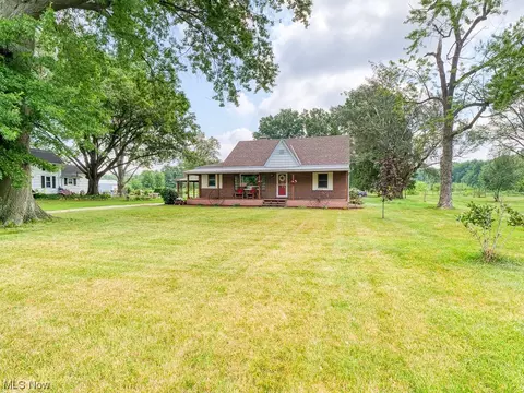 11083 Lagrange Rd, Elyria, OH 44035 photo 2